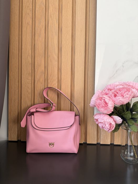 Нова чанта Pinko