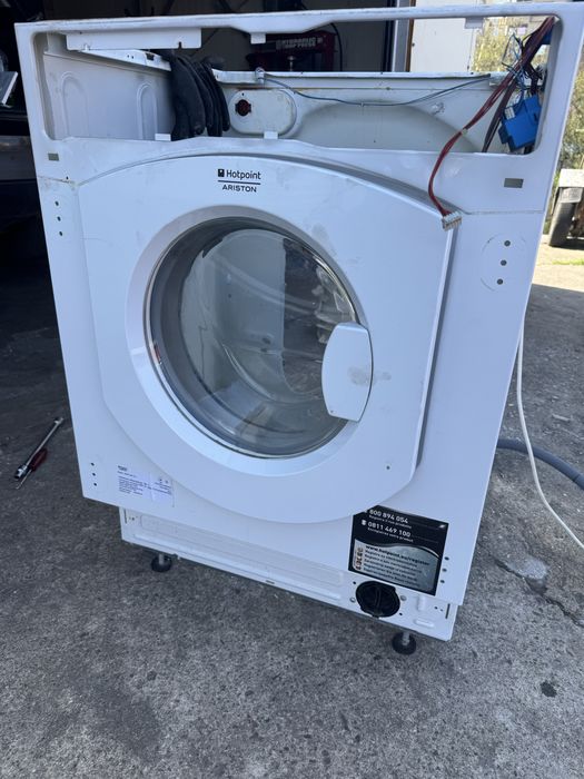 Аристон Ariston AWM 1081 EU пералня