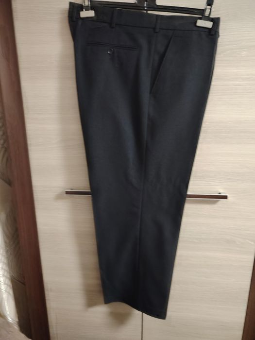 Costum pentru bărbați mărimea 54