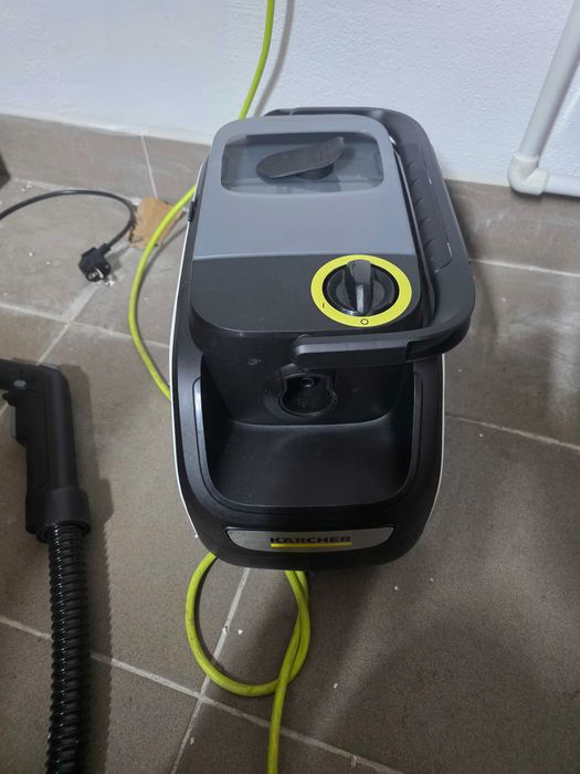 Aspirator cu spalare prin injectie-extractie Karcher SE 3 Compact Home