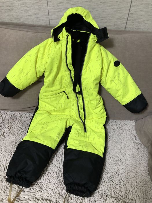 Комбинезон для девочки зимний