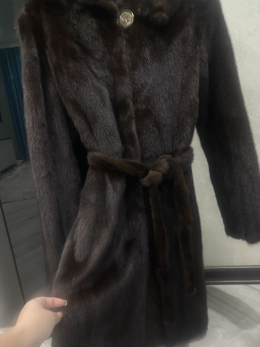 Продам норковую шубу