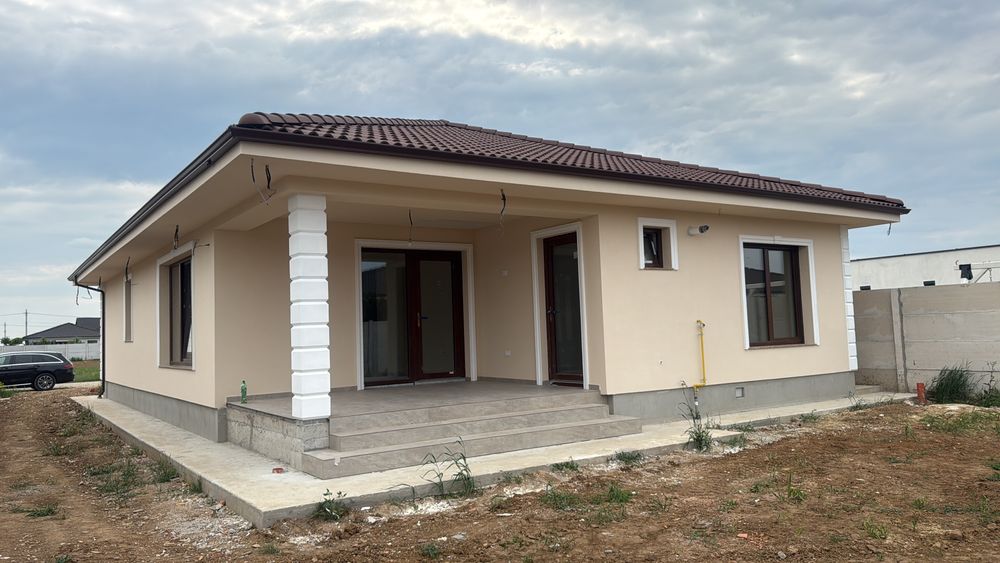 de vanzare - Casa Santandrei ( zona expres / Raturi )