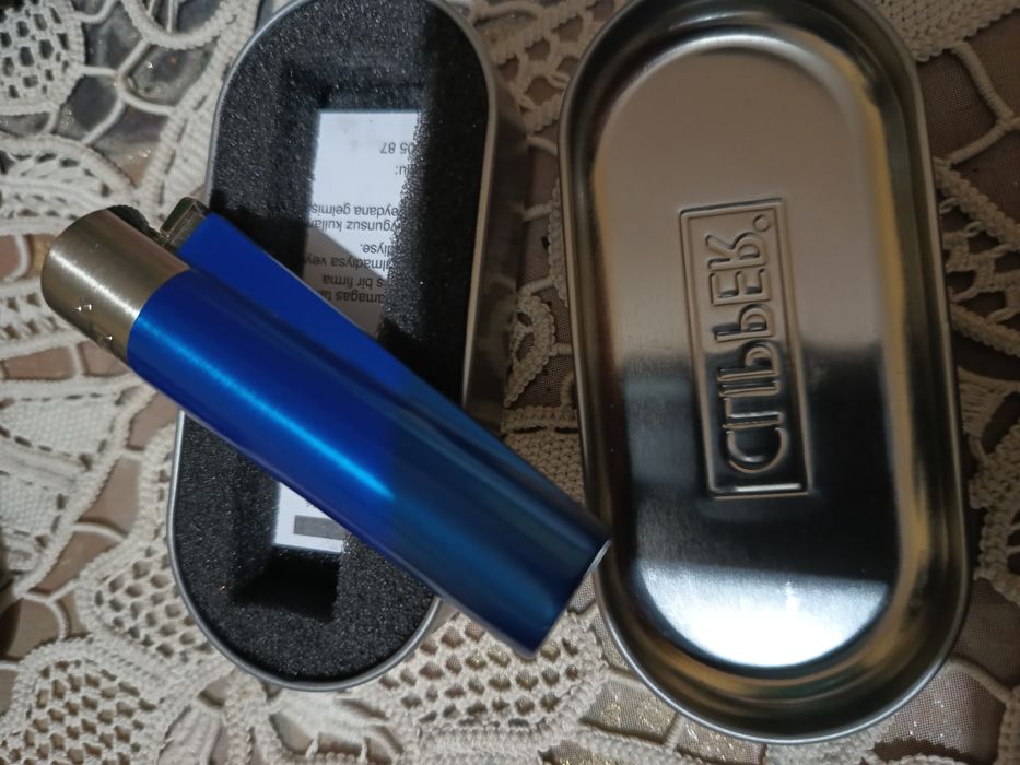 Vând brichetă cliper