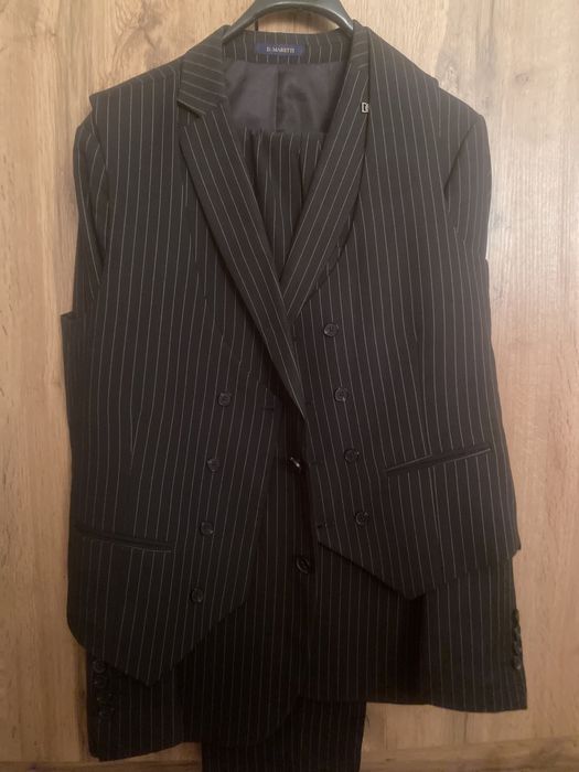 Мужской костюм тройка