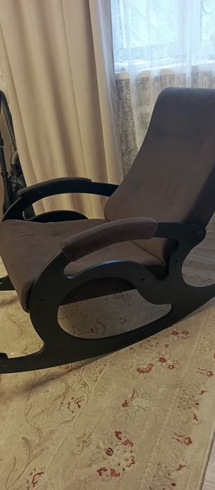 Кресло качалка новая