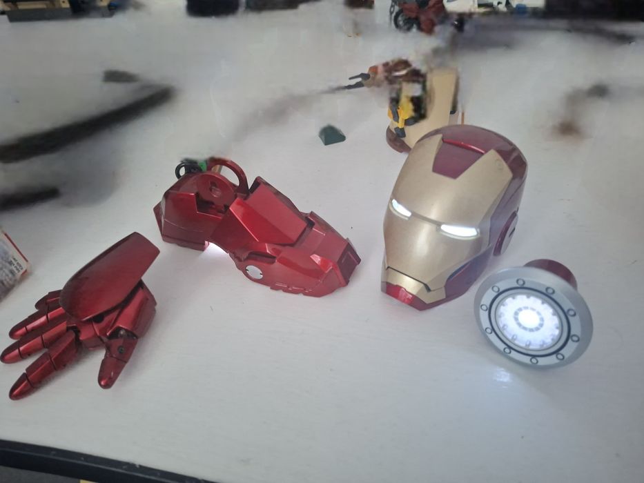 Iron man deagostini numarul 1 2 3 si 4 (mana nefunctionala)