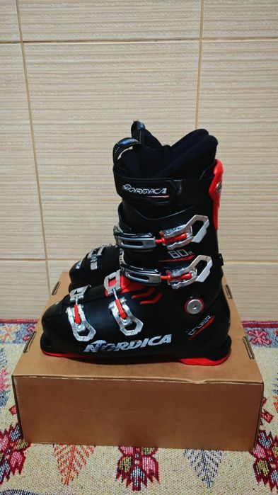 Clapari ski Nordica Nr 42-42,5 ,mondo 27,5