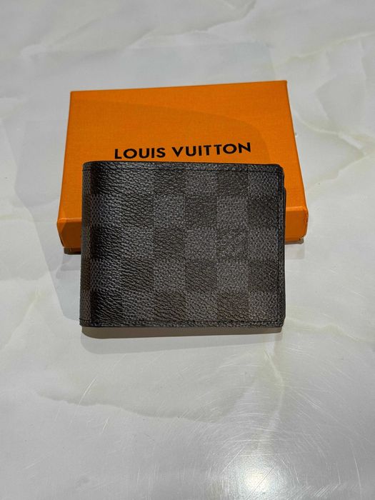 Portofel Louis Vuitton Monogram LV, din Piele Texturată