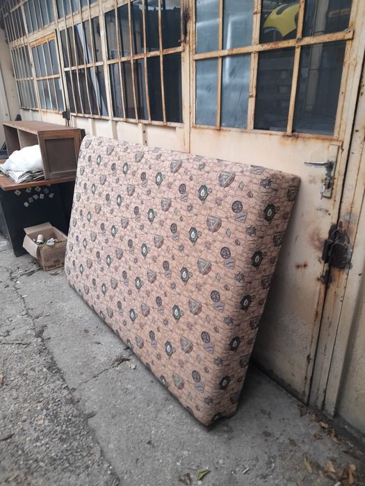 Матраци за спалня