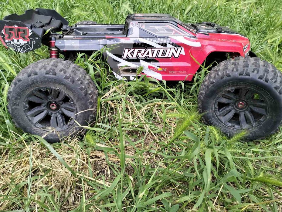 СПЕШНО! Arrma Kraton 6S V5 BLX – Много запазен, с безчетков Savox и сериозен тунинг