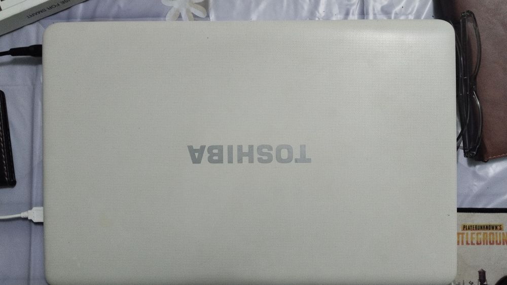 Ноутбук Тошиба 17