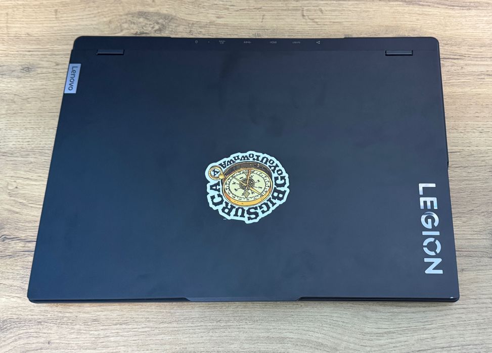 Lenovo 16" Legion Pro 7i Gaming Laptop - 32GB/3TB RTX 4080 i9 14900HX