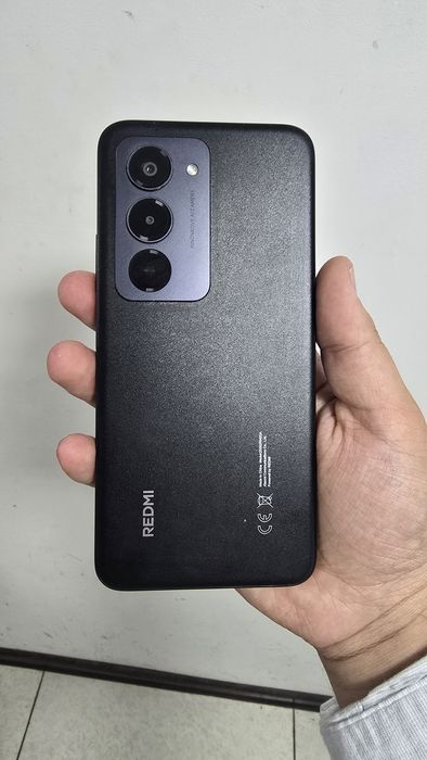 Redmi 15 holati yaxshi karopbka dakumenti bor hotirasi 8+8 ga 256
