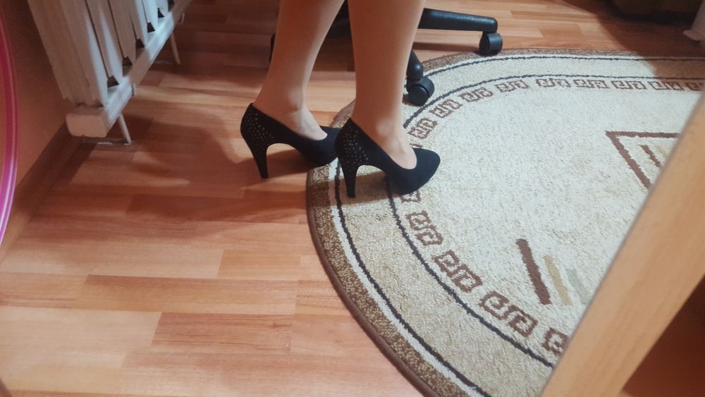 Pantofi marimea 37-38 diferite modele - 100 ron 3 perechi