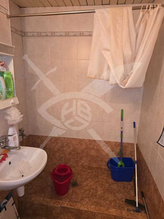 Двустаен апартамент в жк. Връбница 1 № 98128