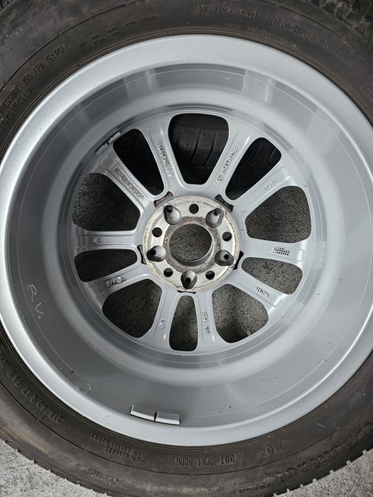 Jante originale Mercedes GLA r17 cu cauciucuri de iarna