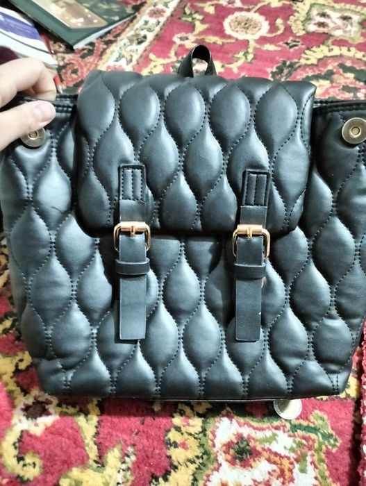 Чёрная сумка для девочек