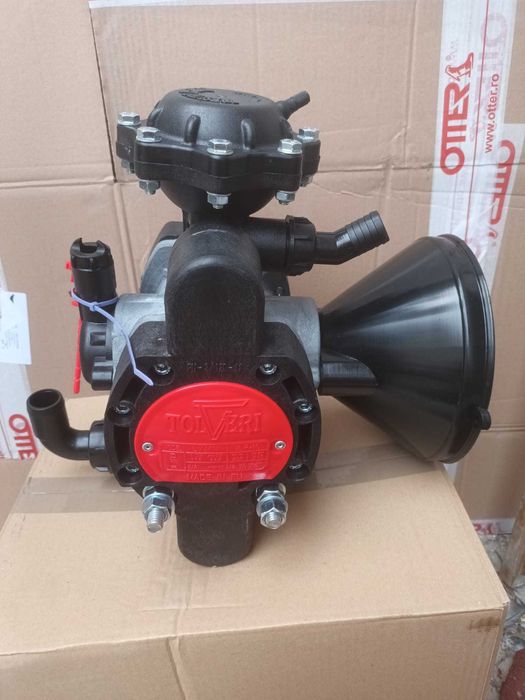 Pompa P120 erbicidator marca Tolveri