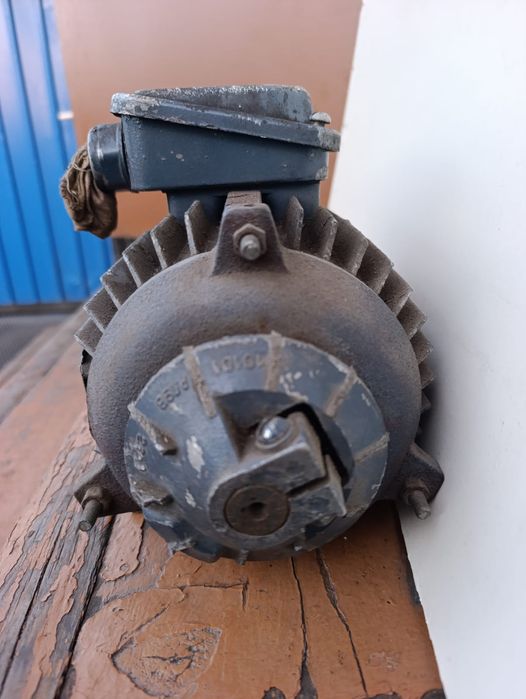 продам электромотор