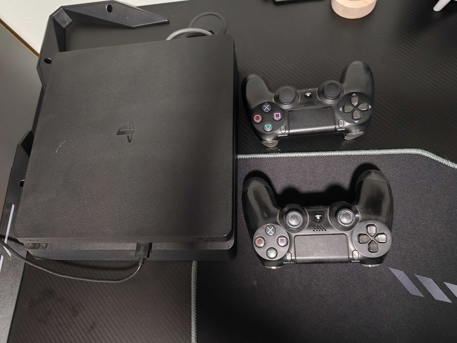Sony PlayStation 4 -500 gb.