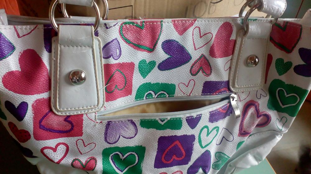 Красива дамска чанта на Terranova