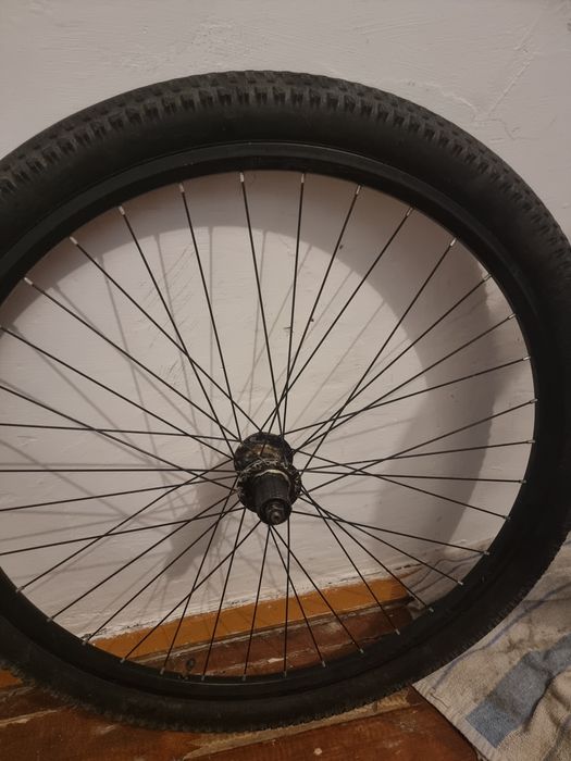 Продам колесо  на велосипед  29 р