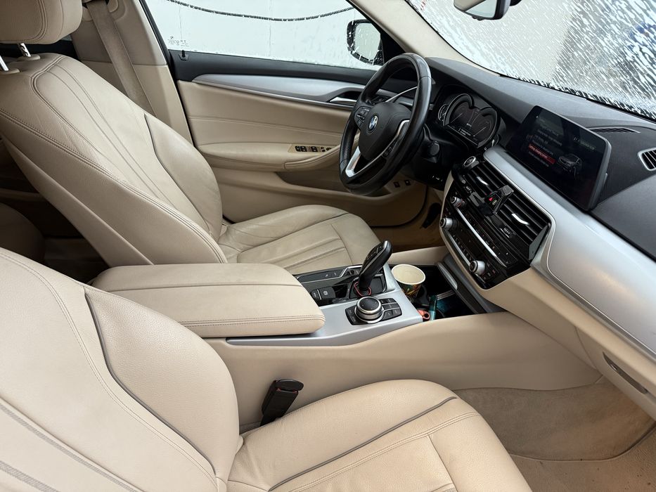 Bmw 530e 2019 Luxury Line proprietar