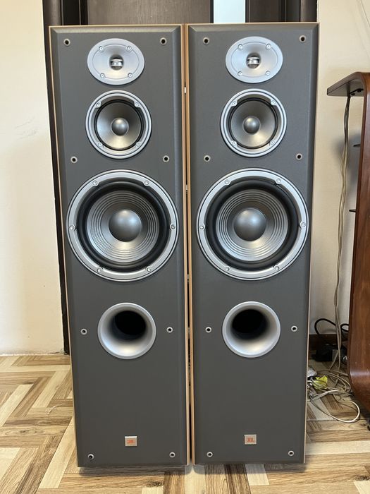 Boxe Jbl E60   90/175w 8 Ohmi