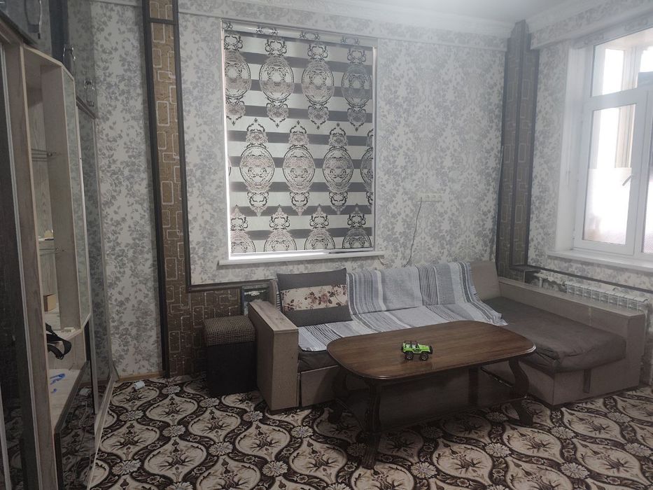 Дархон, Хамид олимжон метро, акай ситй ёнида. 41 м2 Уй сотмлади