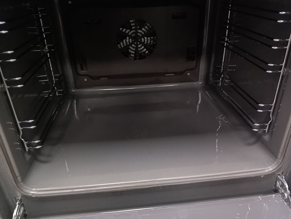 Като нова свободно стояща печка Бош Bosch с 2 години гаранция!