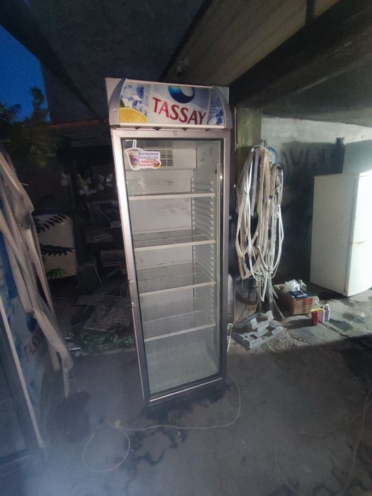 холодильники стекло
