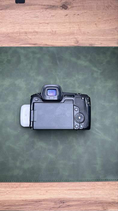 Canon R фотоаппарат