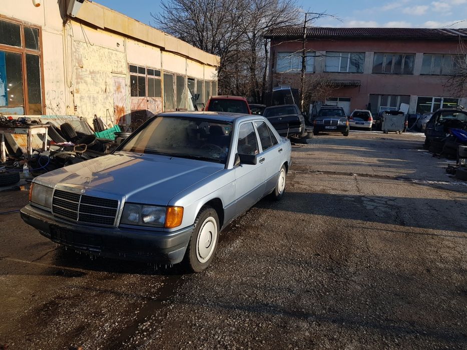 Мерцедес 190 Е 1.8 109кс на части