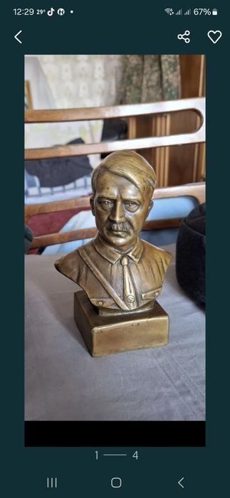 Бронзовая статуэтка.