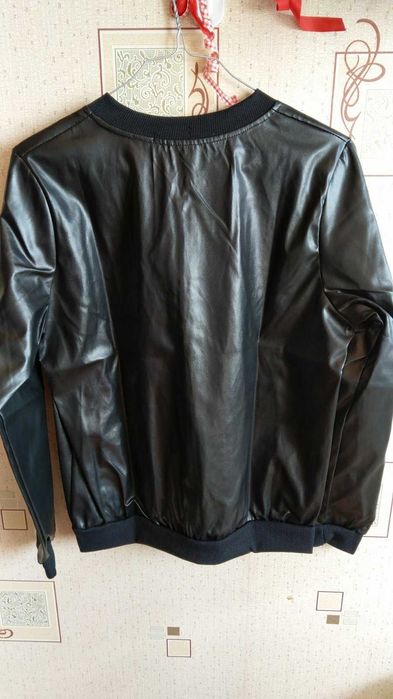 Чисто ново кожено яке, размер М-L