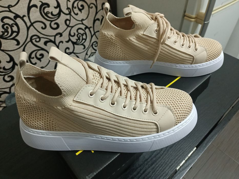 Adidasi/Adidas/Tenisi