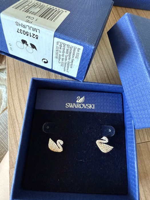 Swarovski комплект колие и обеци