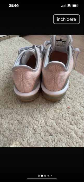 Adidasi nike roz pudra