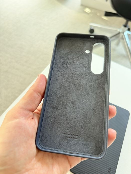 Премиум калъфи за Samsung Galaxy S25 – Оригинална кожа & Pitaka