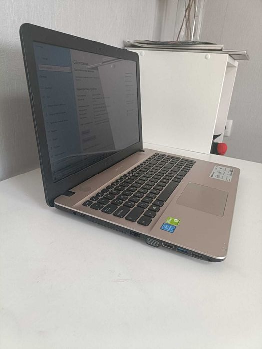 Asus X543/Intel Pentium/nVidea GeForce 810/SSD256Gb