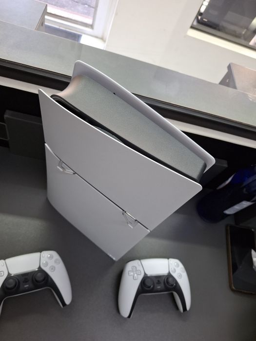 Sony PlayStation 5 Slim Digital 2 manete