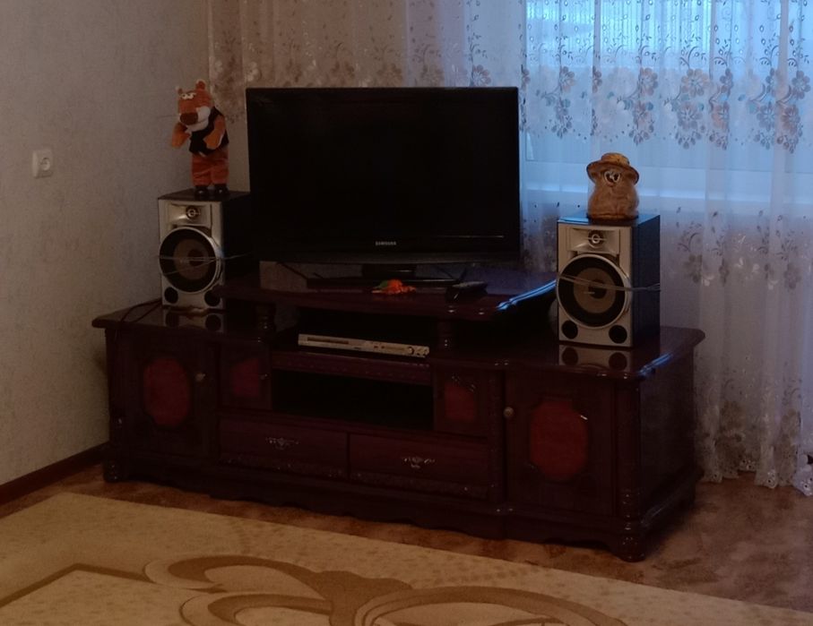 Тумба под телевизор