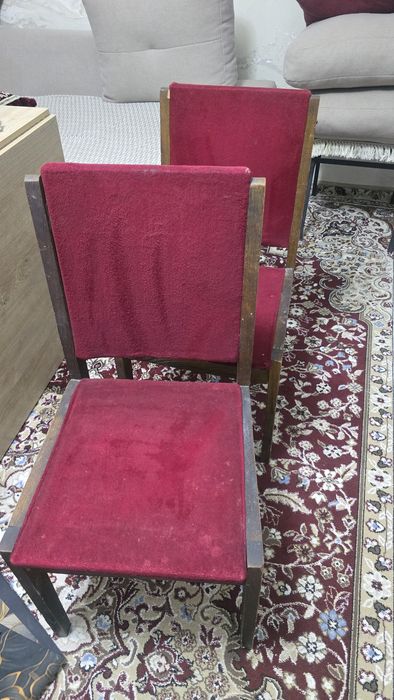 Стуллар 2 та сотилади, холати яхши