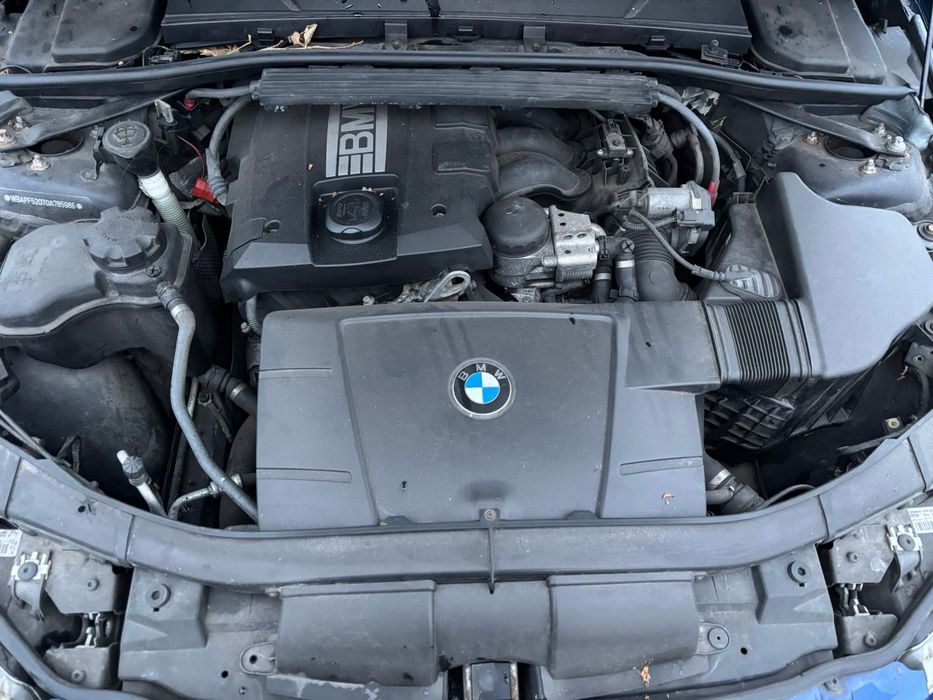 Dezmembrez BMW 320i E90 Lci an 2011 2.0i N43-170cp M-Pack,recaro,led