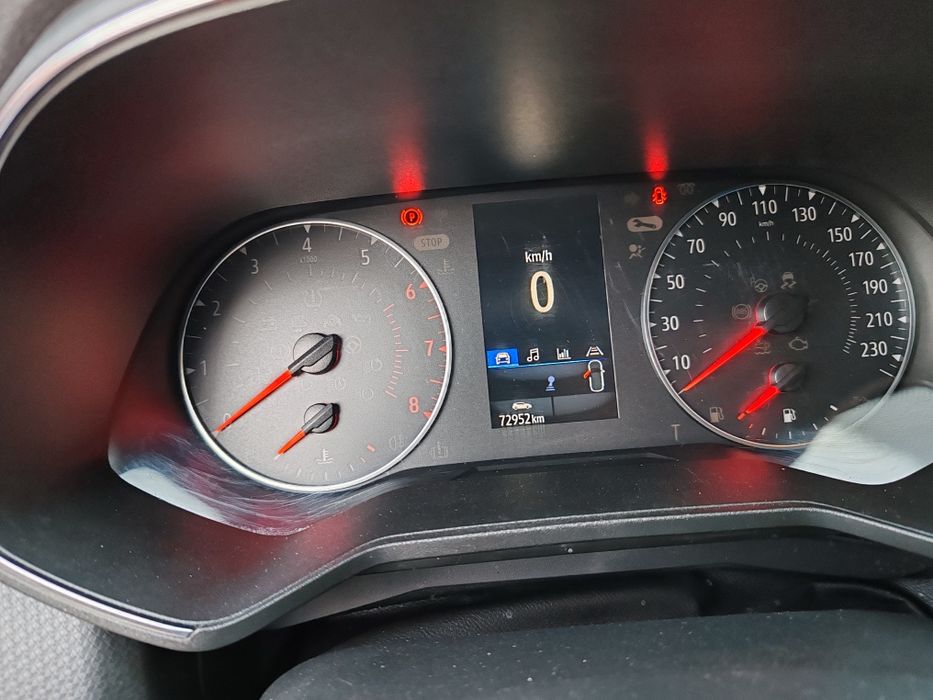 Renault Clio Zen 2020 cu 70000 km