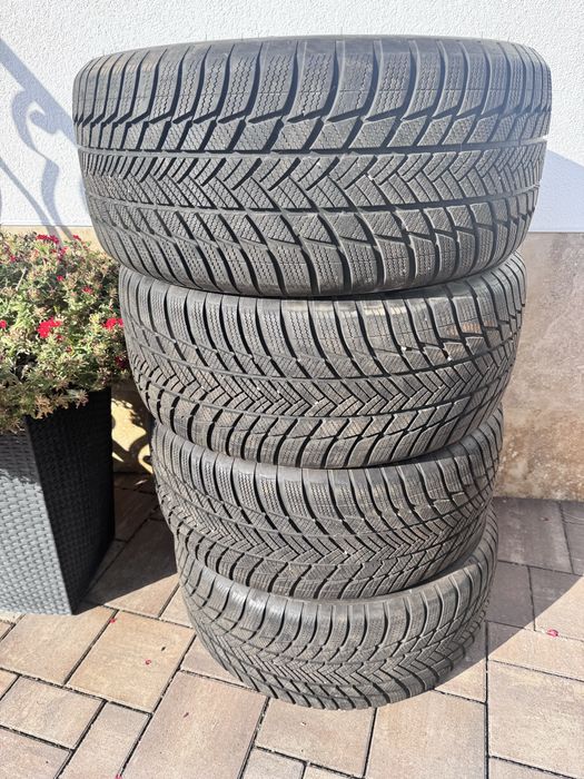 Anvelope iarna BRIDGESTONE R18
