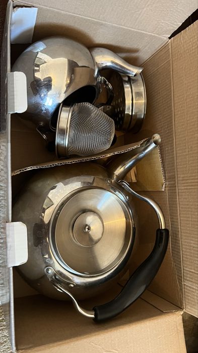 Сундук с посудами