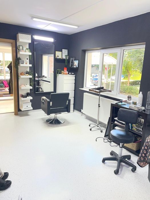 Inchiriez spatiu comercial