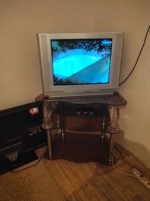 Телевизоры жк диогонал 110 см. 72см